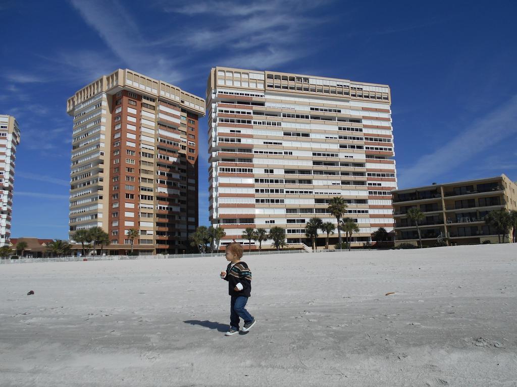 Boca Ciega Bay Apartment St. Pete Beach Exterior photo